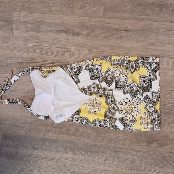 Summer Yellow, Balck, and White Dress - Picture 3 of 4